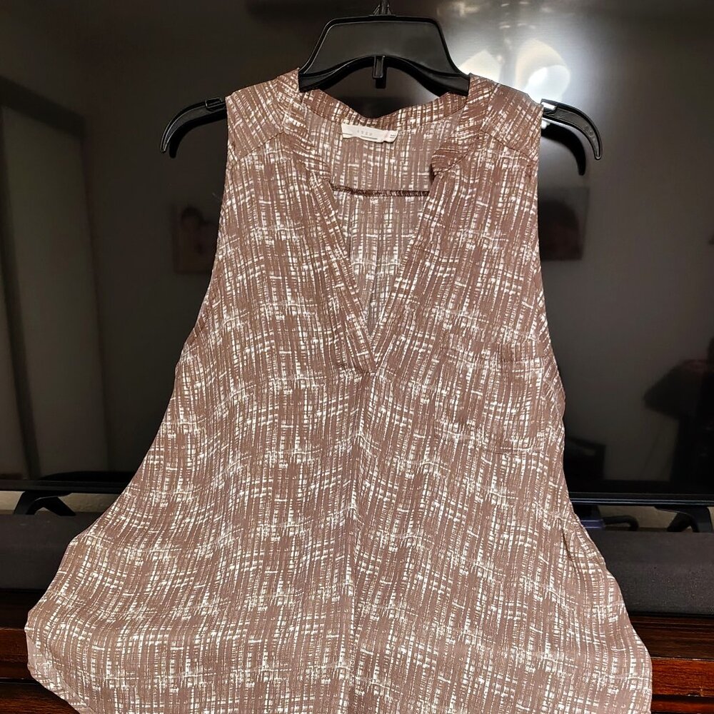 Womens LUSH  Mauve/ White top Sz XL